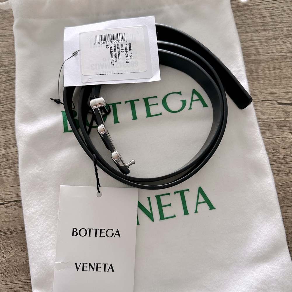 Bottega Veneta black leather belt! Brand new, never worn!